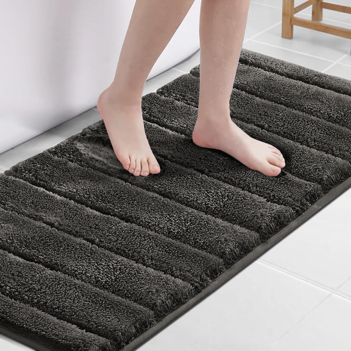 PrimeBeau Bathroom Rugs Thick Velvet Bath Mat - Super Soft, Absorbent, Non-Slip, Washable, 1 Piece