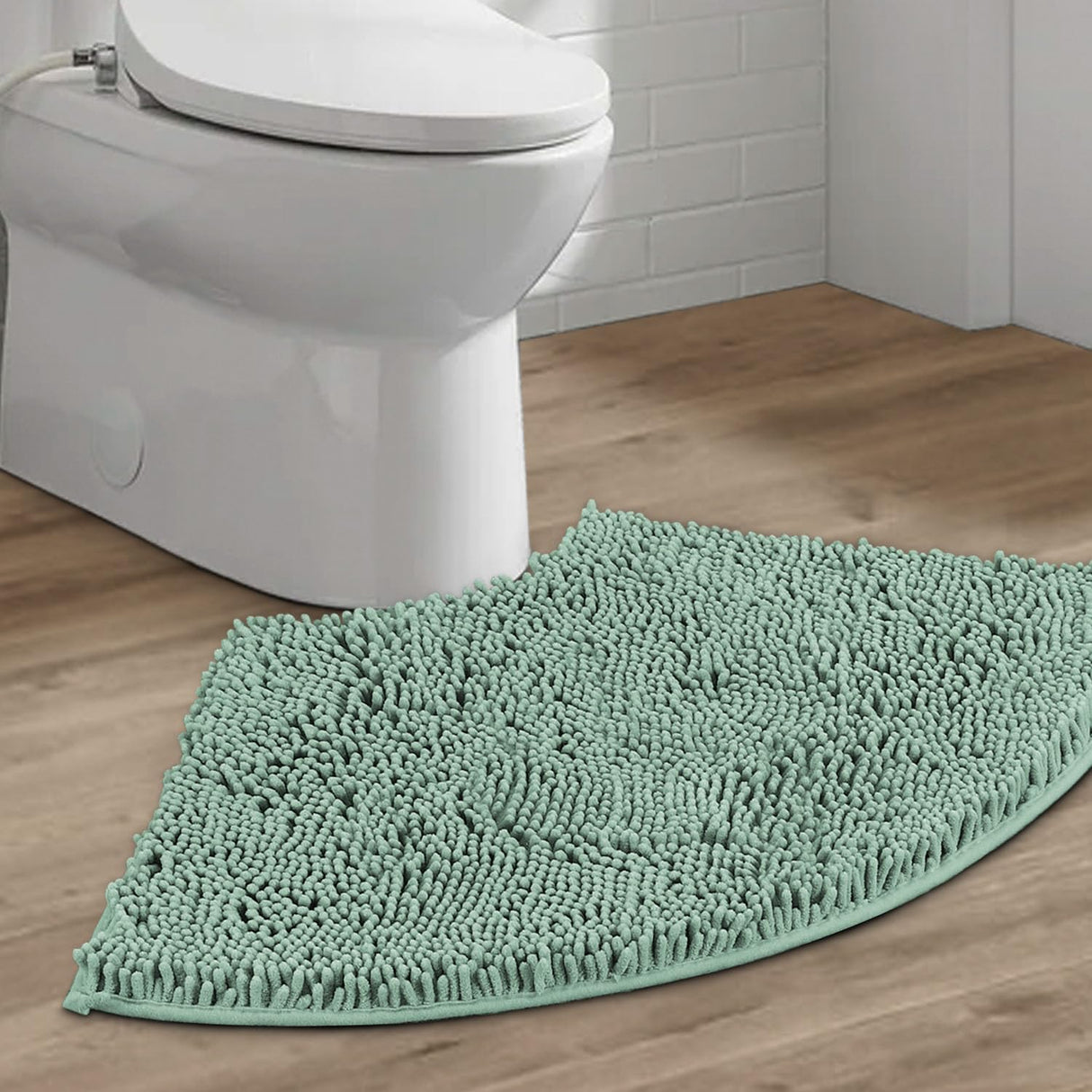 PrimeBeau Curved Bath Mat Luxury Chenille Extra Soft Absorbent Non Slip Quick Dry 16x33 (1 Piece)