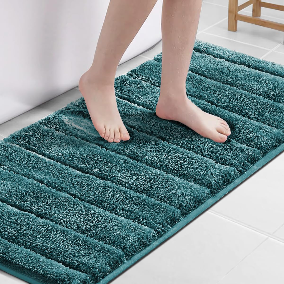 PrimeBeau Bathroom Rugs Thick Velvet Bath Mat - Super Soft, Absorbent, Non-Slip, Washable, 1 Piece