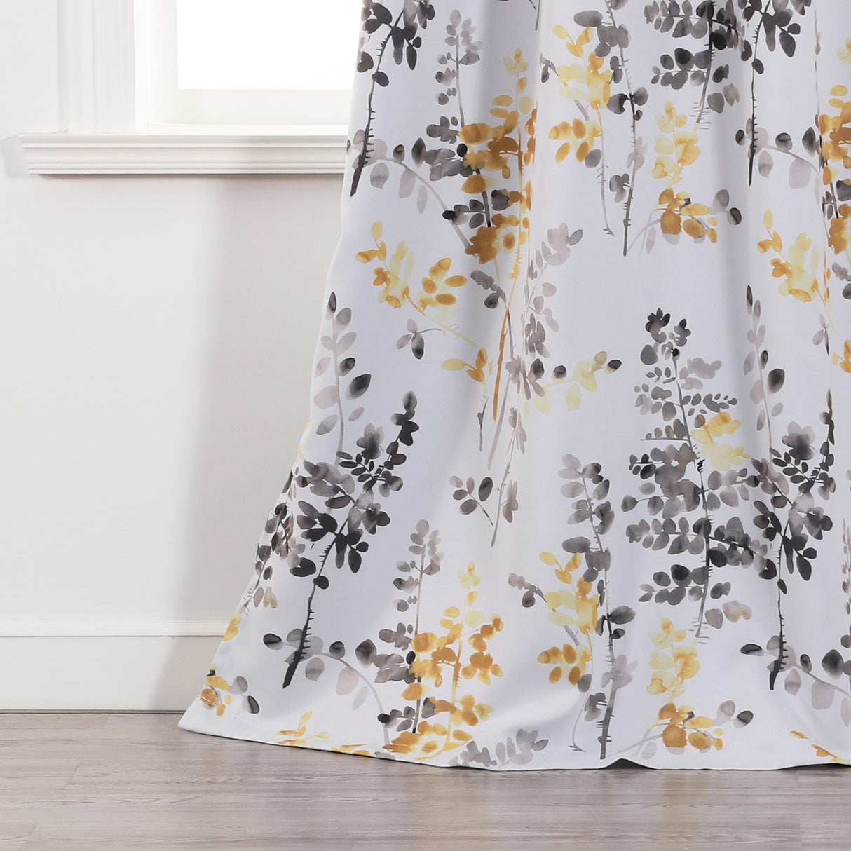 Blackout Room Darkening Thermal Insulated Curtain Grommet Panels, Vintage Classical Floral Printing, 52" W x 96" L