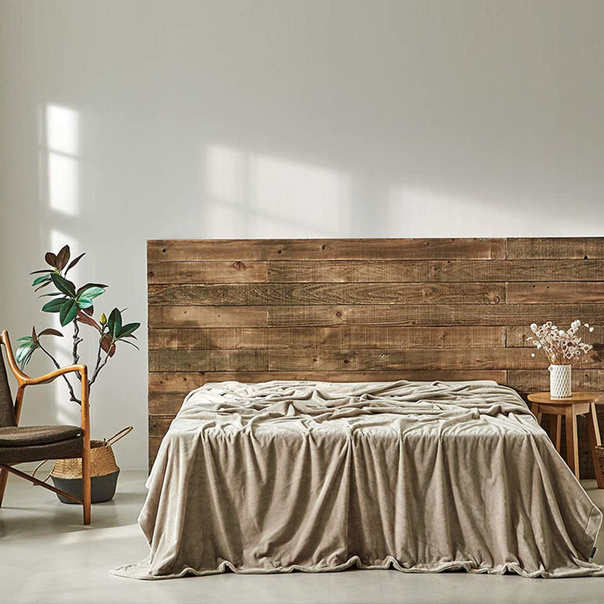 primebeau-premium-all-season-microfiber-fleece-bed-blanket-heavy-weight-and-double-sided-soft-and-cozy-king-size